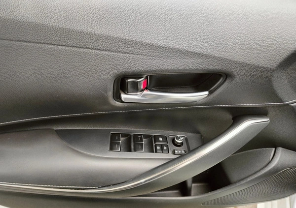 Toyota Corolla cena 89900 przebieg: 150397, rok produkcji 2020 z Chełmno małe 191
